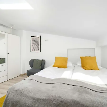 Apartment Cosy Studio With Air Conditioning Krakow Mazowiecka 11 By Heyrent